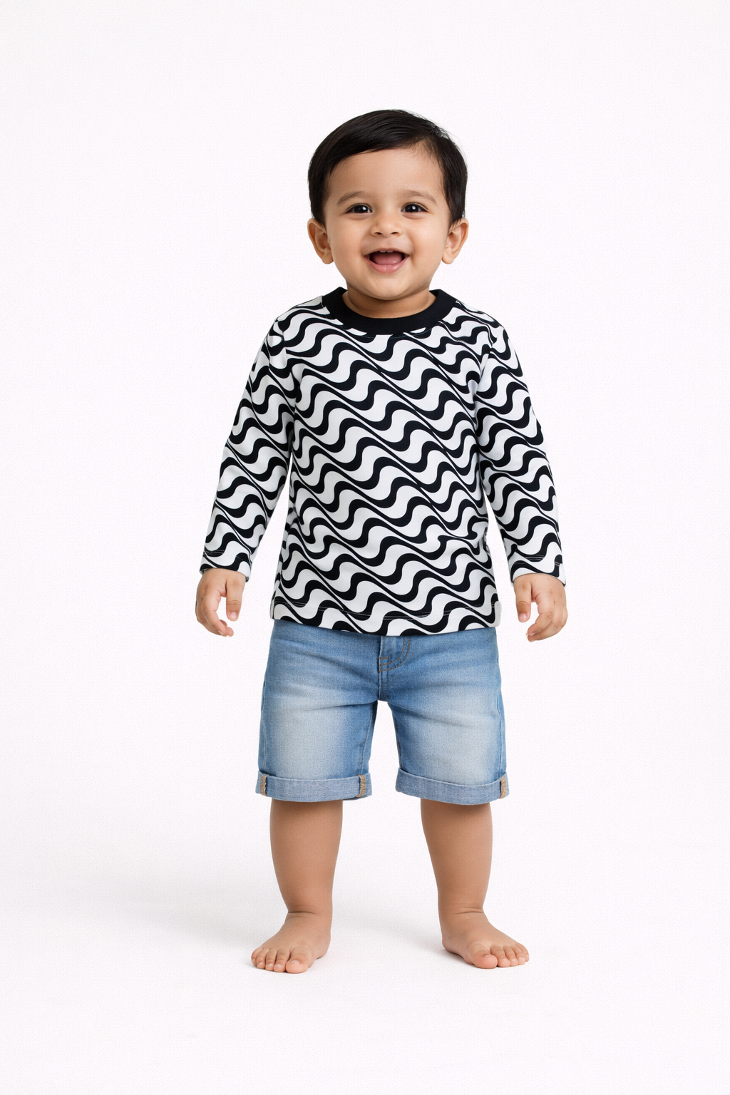 Boys Black & White Wave Print Full Sleeve T-Shirt
