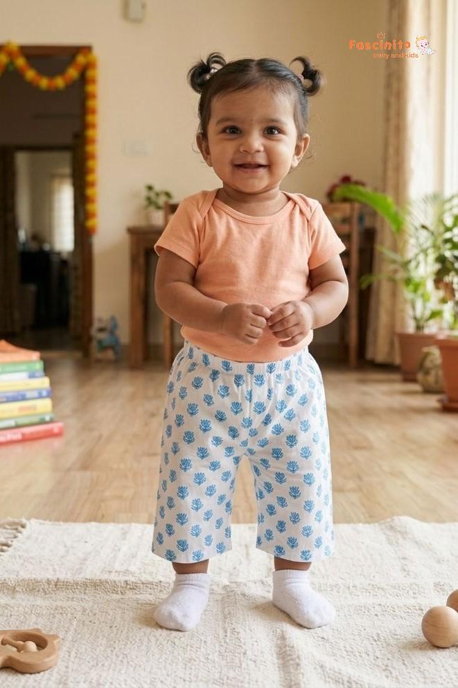 Girls Cotton Capri Pants – Blue Printed 3/4th Pant