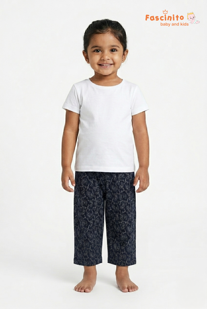 Fascinito girls black cotton capri pant with printed design