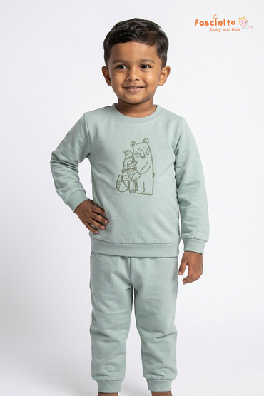 Kids sage green cotton pyjama set with bear print by Fascinito